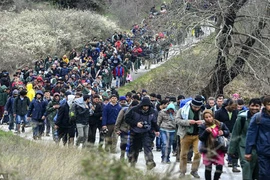 EU “lo” 450.000 di dân từ Libya tràn vào Châu Âu