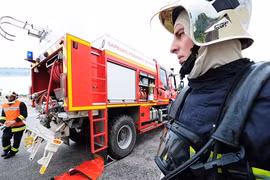 Cháy chung cư ở Pháp, hàng chục người thương vong