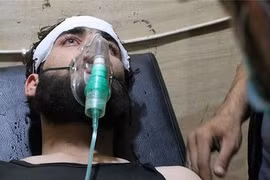 IS tấn công quân đội Syria tại Raqqa bằng vũ khí hóa học