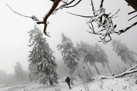 Ảnh: "Đóng băng" với mùa đông trắng lạnh giá khắp thế giới