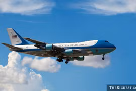 10 sự thật bất ngờ về Không lực Một chở Tổng thống Mỹ 