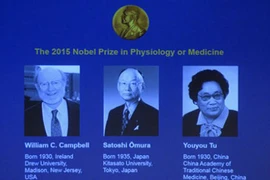 Ba nhà khoa học đoạt giải Nobel Y học 2015