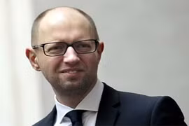 Thủ tướng Ukraine Yatsenyuk “thoát hiểm” bỏ phiếu bất tín nhiệm