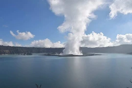 Video: Hãi hùng cảnh núi lửa phun trào ở Vanuatu