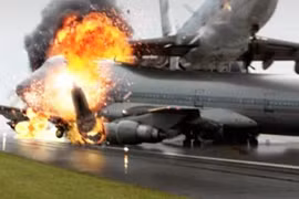 Pakistan: Rơi máy bay quân sự, nhiều binh sĩ tử nạn