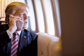 Ông Trump đã nói gì với "tổng thống tự phong" Venezuela?