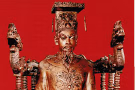 Vị vua Việt nào lập hoàng hậu khi mới lên 6 tuổi? 