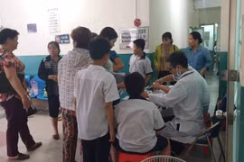 Cô giáo đãi trà sữa, 15 học sinh nhập viện cấp cứu