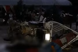 Hai xe tải tông nhau kinh hoàng, một tài xế tử vong trong cabin