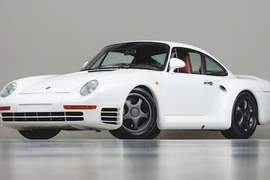 Sau 30 năm “huyền thoại siêu xe” Porsche 959 vẫn độ