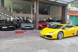 Đại gia Sài Gòn rao bán dàn siêu xe biển đẹp 40 tỷ