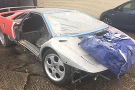 "Đống sắt vụn" Lamborghini Diablo SE30 có giá 2,41 tỷ