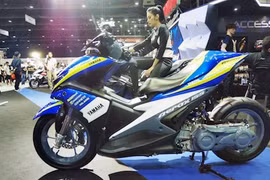 Yamaha NVX 155 với bản độ chính hãng "siêu chất"