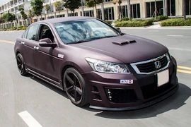 Honda Accord cũ “biến hình” siêu ngầu nhờ tay thợ Việt
