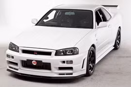 Xe Nissan Skyline GT-R đời cũ giá “chát” 5,48 tỷ