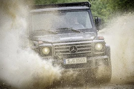 Xế phượt Mercedes G350d “nghèo tiện nghi” giá hơn 2 tỷ 