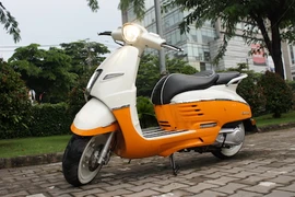 Peugeot Django 70 triệu có gì để “đấu” Piaggio Vespa?