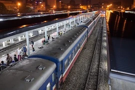 Ảnh: Thế giới bên trong những chuyến tàu đêm Bắc - Nam