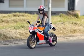 Chân ngắn Việt "nài cứng" Honda MSX125 độ siêu môtô