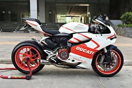 Dân chơi Hà Nội chi 140 triệu đồng độ Ducati 899 Panigale 