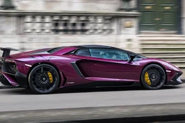 “Tròn mắt” ngắm loạt siêu xe cực khủng tại London