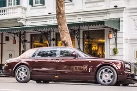 “Soi” giá xe Rolls-Royce tăng hàng chục tỷ sau thuế tại VN