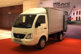 Cận cảnh xe Tata Super Ace giá chỉ 253 triệu tại VN