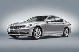 Cận cảnh BMW 7 Series “siêu tiết kiệm” chỉ 2,1 lít/100km