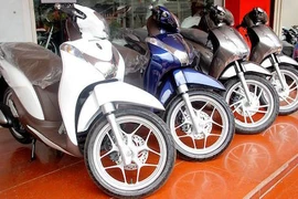 “Bóc mẽ” chiêu trò mua xe máy không giấy trên Facebook 