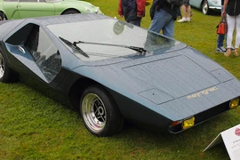 Hàng trăm siêu xe “hàng độc” tại lễ hội tốc độ ở Anh