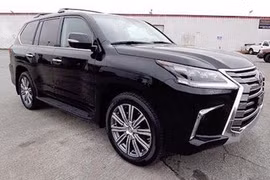 Lexus LX570 2016 “hàng ngoài” giá hơn 5 tỷ tại VN