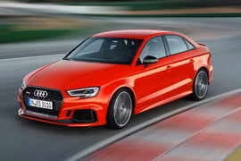 Audi “đấu” Mercedes-AMG CLA 45 bằng siêu sedan RS3