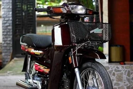 Honda Dream lùn Thái mới như “đập hộp” tại Việt Nam