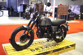 Môtô Trung Quốc Brixton BX125 giá 48 triệu tại VN