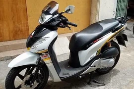 Honda SH 2010 biển 9999 "siêu chất" của dân chơi Sài Gòn
