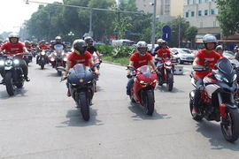 Hàng chục "xế khủng" Ducati dự sinh nhật D.O.C miền Bắc