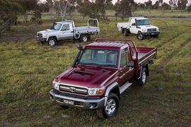 Toyota làm mới Land Cruiser 70 "chốt giá" hơn 1 tỷ đồng