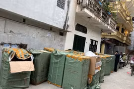 Nghi vấn cơ sở kinh doanh Hà Nội gắn mác hàng hiệu cực "khủng"