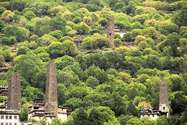 Những thị trấn nhỏ khiến bạn ngỡ lạc vào phim cổ trang 