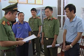 Vụ gian lận điểm thi: Cán bộ giáo dục nên tự rút khỏi ngành