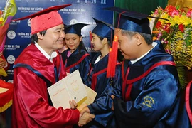 Bỏ ghi xếp loại trên bằng đại học, có lo "cào bằng"?