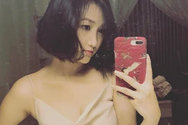 Vợ hotgirl Lam Trường bán hàng online gợi cảm vô đối