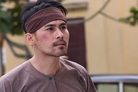 Thân thế chàng diễn viên đóng con trai Thị Bình “Tiếng sét trong mưa”