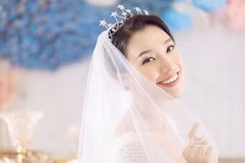 MC Hoàng Oanh và bạn trai ngoại quốc chuẩn bị làm đám cưới