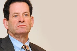 Mang sex ra làm trò đùa, tỷ phú Mỹ mất thêm hợp đồng 500 triệu USD