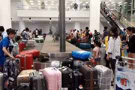 Hai nữ hành khách đánh nhau bị thương ở sân bay Nội Bài