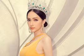 Hương Giang bị đồn chấm thi người mẫu: Nóng chuyện giám khảo tay ngang