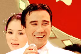 Người phụ nữ bên cạnh Quyền Linh từ nghèo khó đến thành đạt 