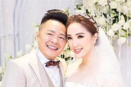 Đâu chỉ chồng đại gia, người đàn ông này cũng chiều Bảo Thy như công chúa