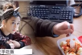 2 mẹo giảm cân kì quặc giúp Jun Ji Hyun sở hữu vóc dáng “vạn người mê”